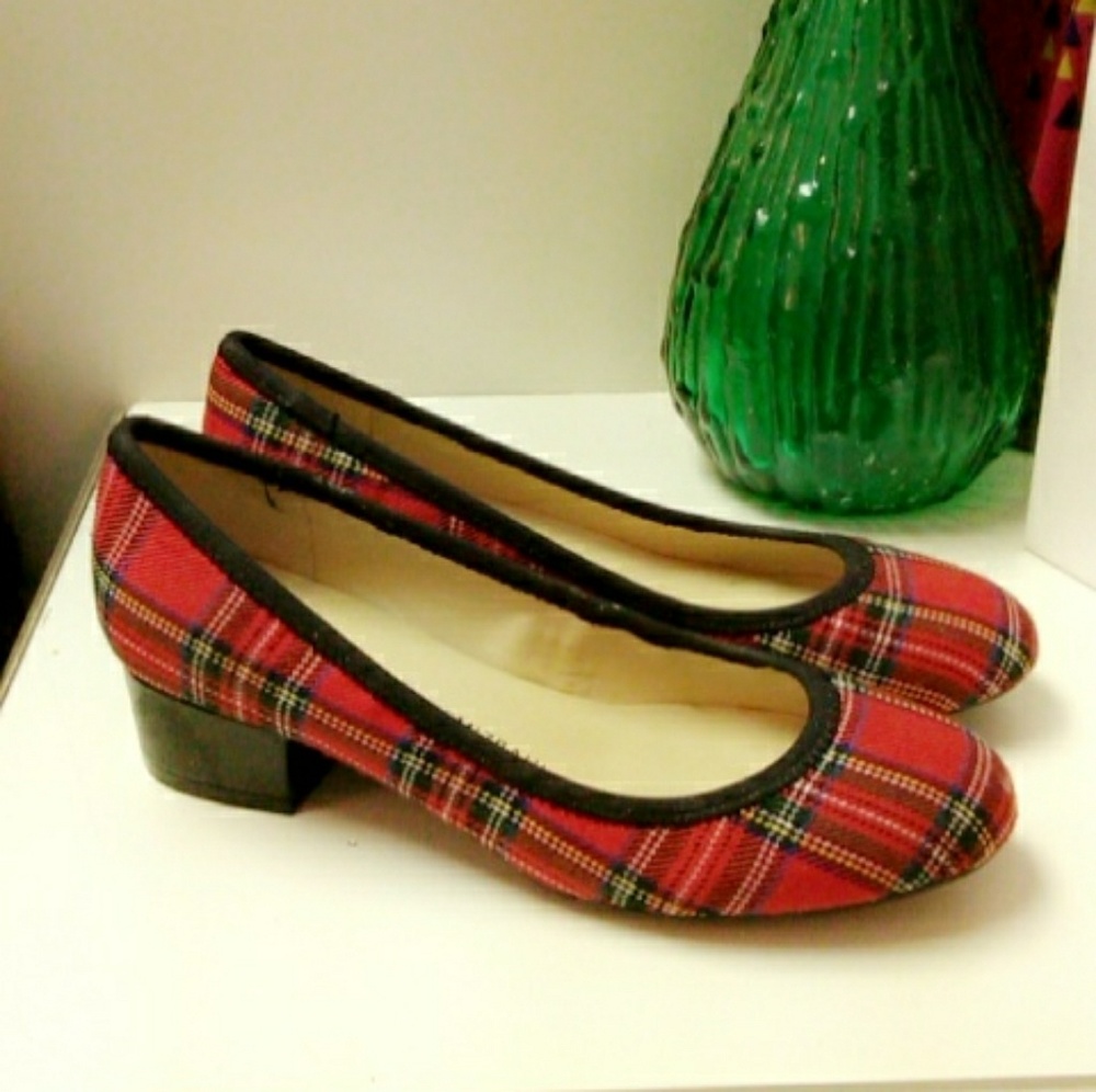 Plaid flats